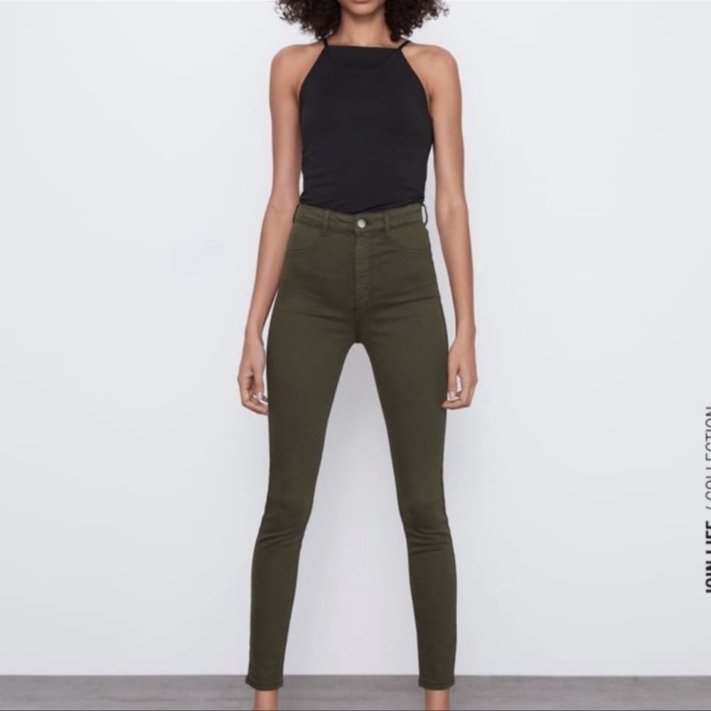 NWT Zara Jegging Fit Skinny Jeans in Dark Olive Green. Women’s size 8